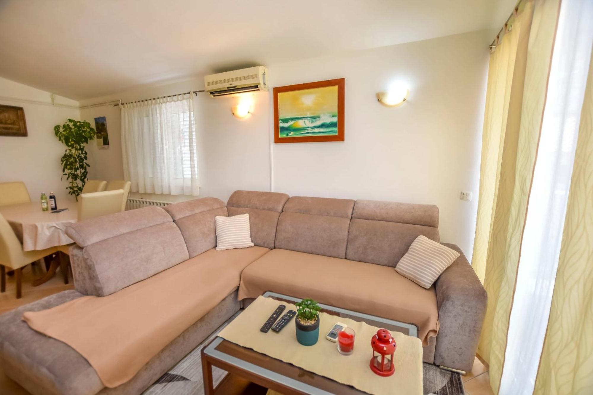 Apartments Jasna Primošten Eksteriør bilde